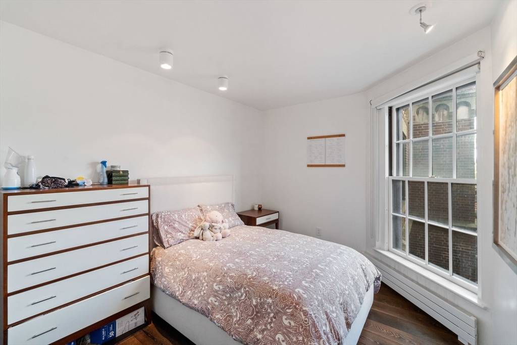 Cambridge, MA 02138,988 Memorial Drive #687