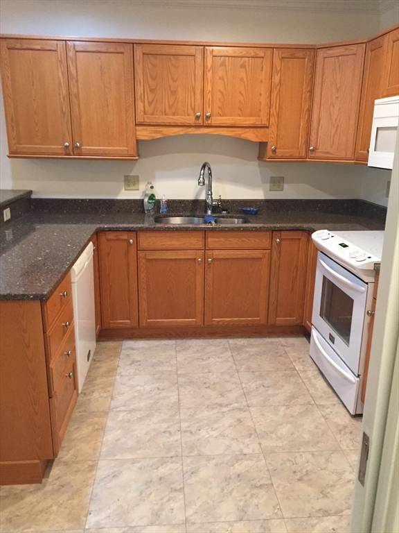 New Bedford, MA 02745,1044 Victoria #Unit B-29