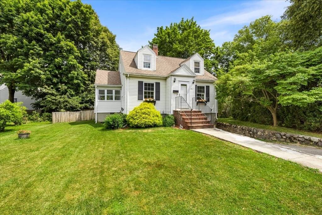 Walpole, MA 02032,5 Marston Rd