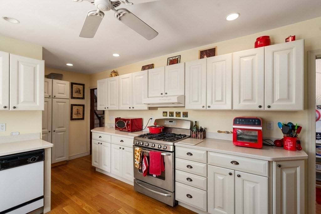 Boston, MA 02135,18 Newcastle Rd #2