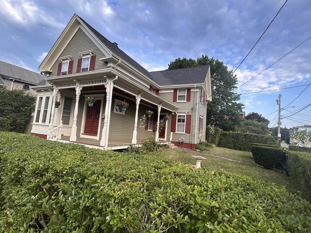 Brockton, MA 02301,92 Vine Street
