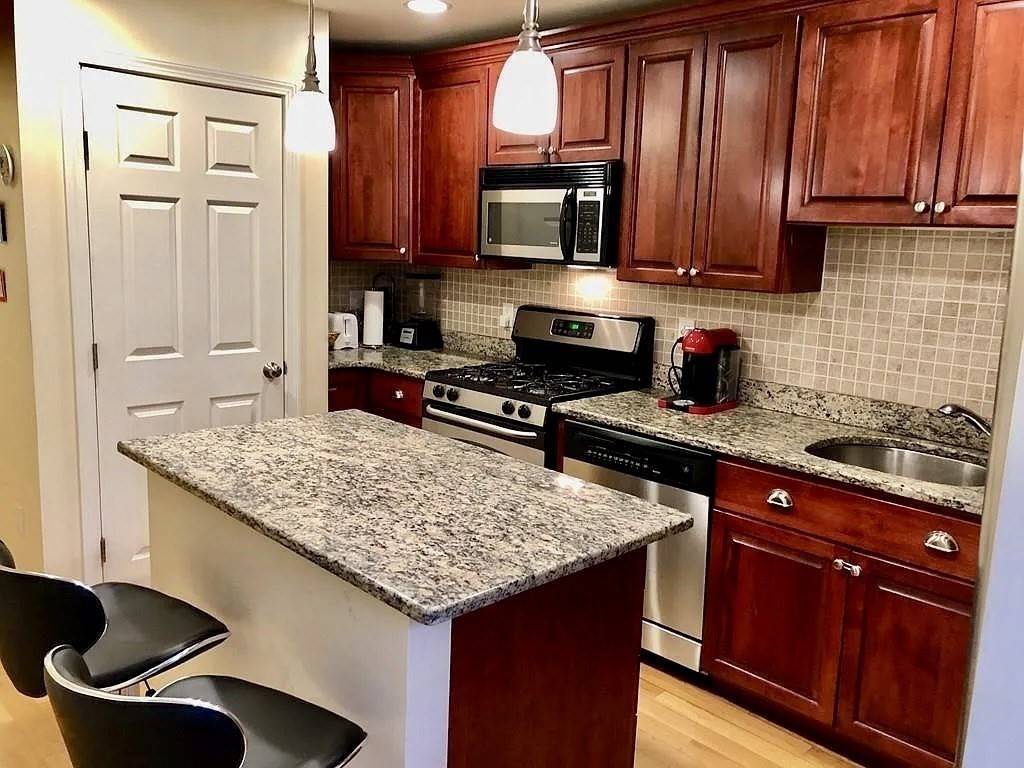 Medford, MA 02155,20 4th Street #2