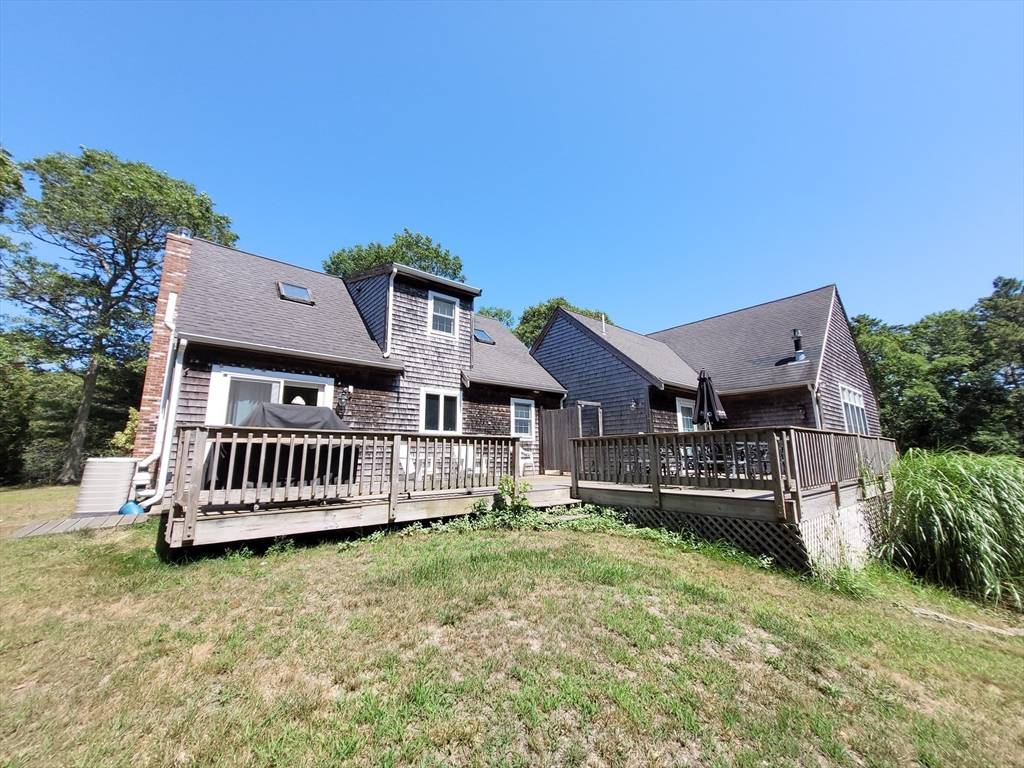 Brewster, MA 02631,393 Thousand Oak Drive
