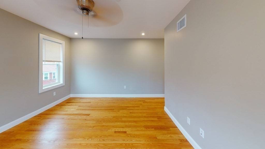 Winthrop, MA 02152,329 Shirley #B