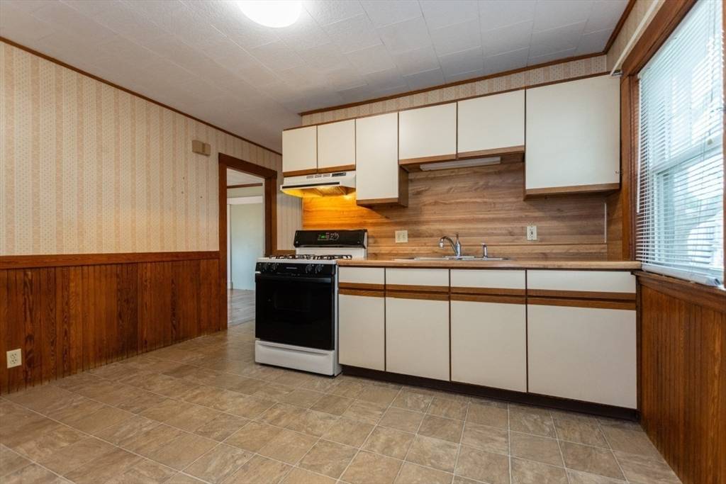 Quincy, MA 02170,70 Hobart Street #1