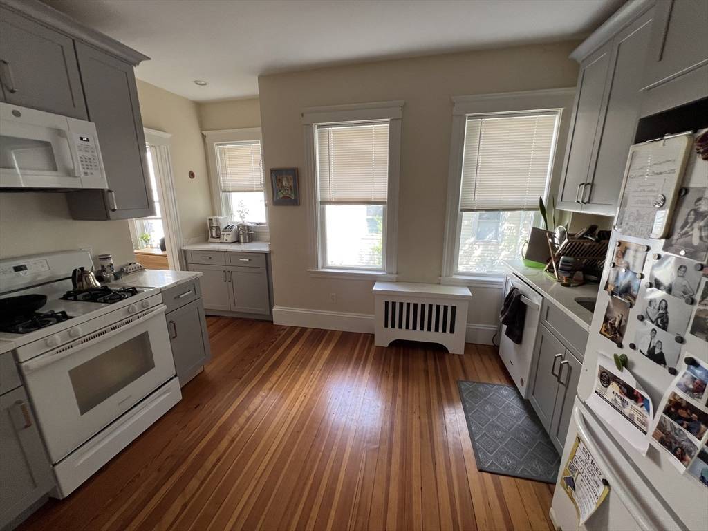 Watertown, MA 02472,204 Maplewood #1
