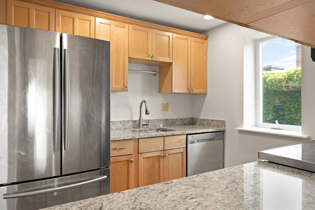 Cambridge, MA 02139,321 Harvard St #309