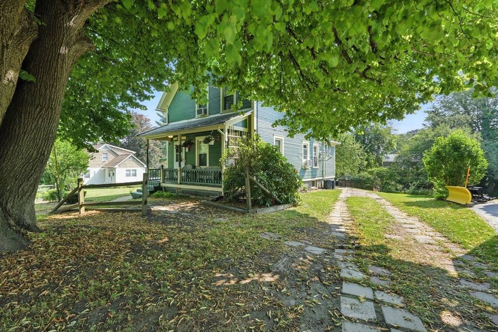 Chicopee, MA 01013,163 Saratoga Ave