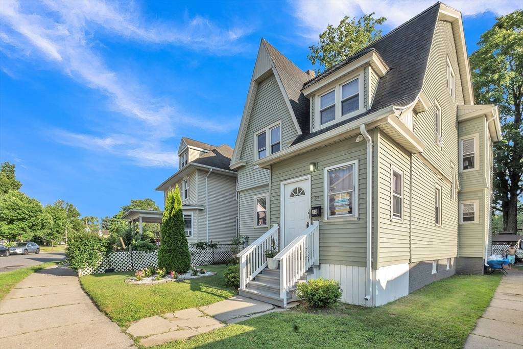 Springfield, MA 01109,32 Clifford St
