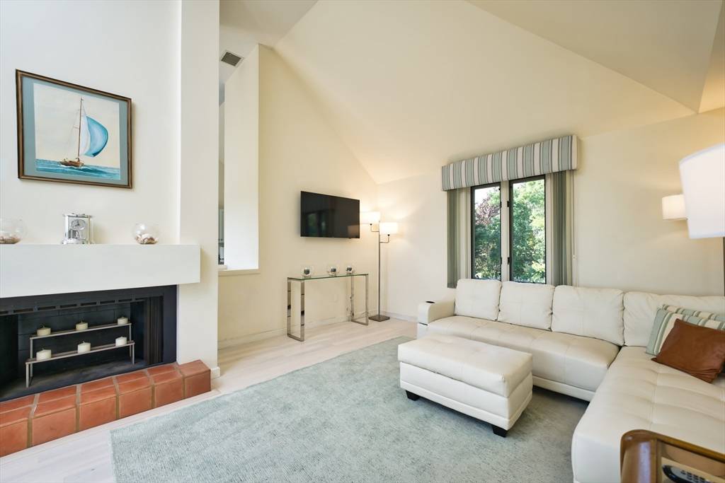 Dartmouth, MA 02748,34 North Shore #3