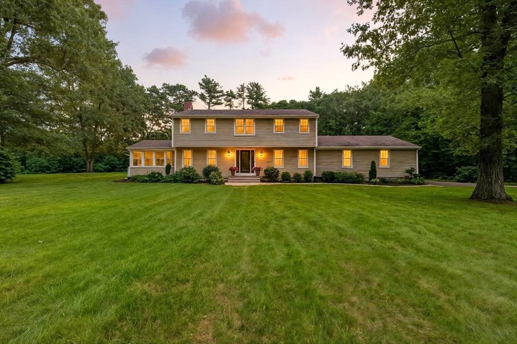 Rehoboth, MA 02769,23 Hickory Ridge Rd