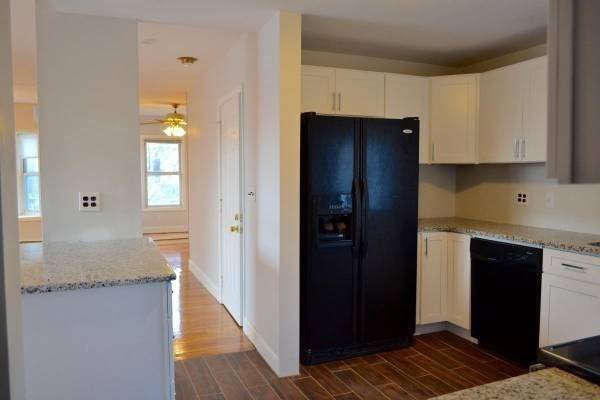 Medford, MA 02155,61 Bower St #2