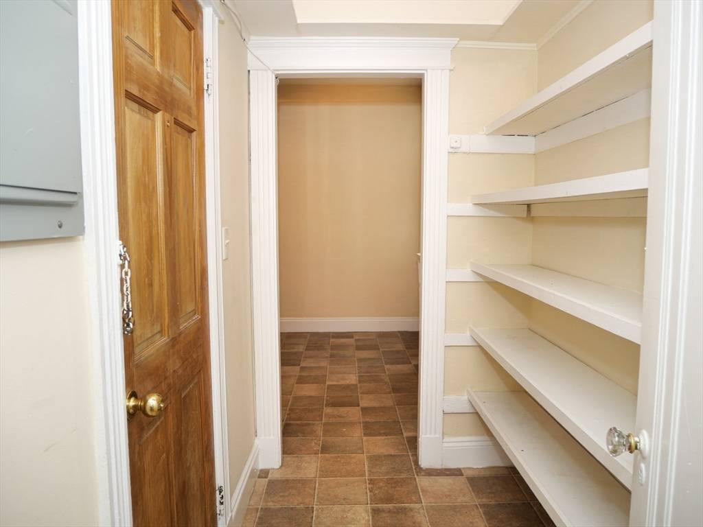 Brookline, MA 02446,223 Saint Paul #2