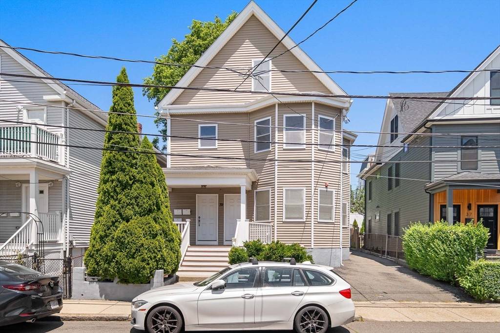 Somerville, MA 02145,39 Oliver St #2