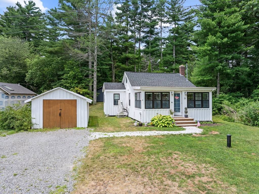 Lakeville, MA 02347,31 Pilgrim Rd