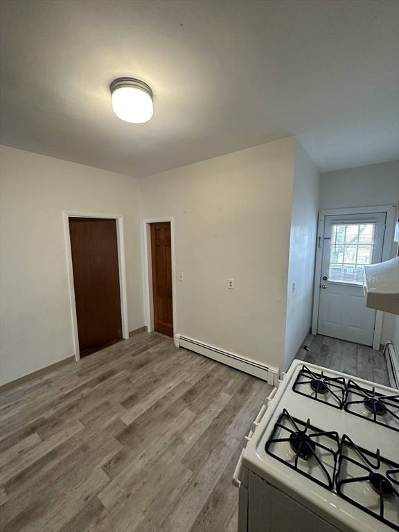 Chelsea, MA 02150,33 Louis St #1