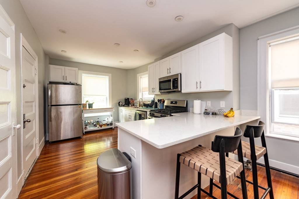 Brookline, MA 02445,108-116 Winthrop Rd