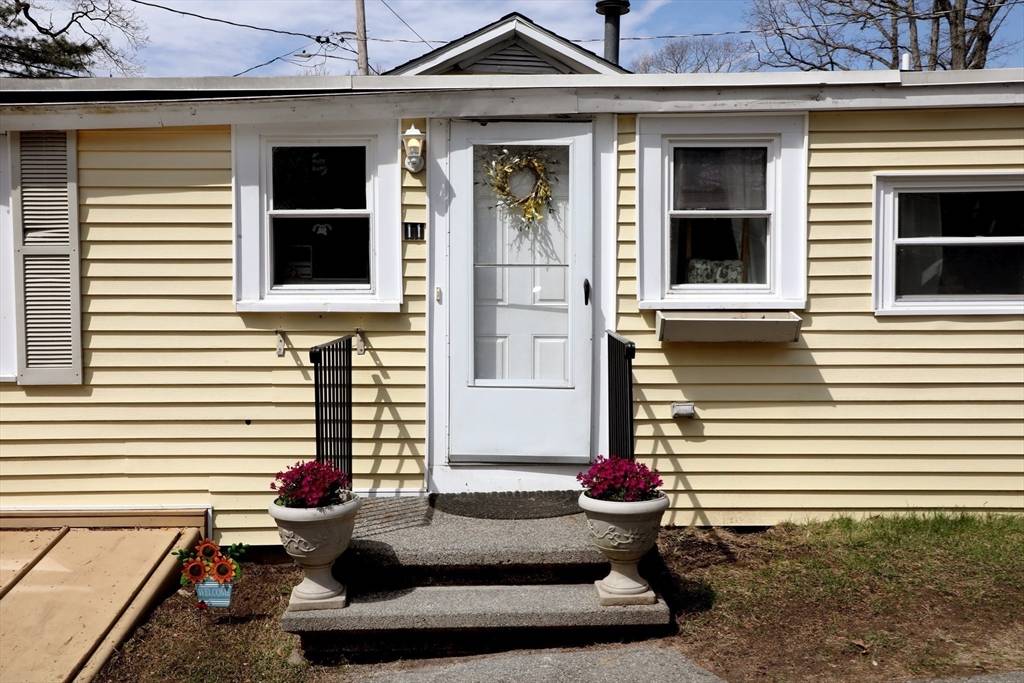 North Reading, MA 01864,11 Old Andover Rd