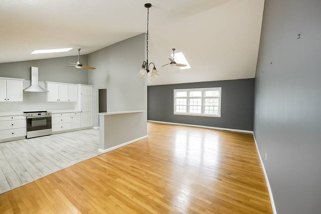 Randolph, MA 02368,11 Lheureux Cir #11