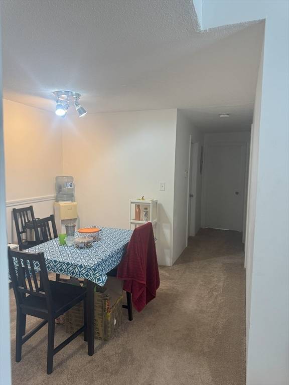 Natick, MA 01760,10 Walden Drive #6