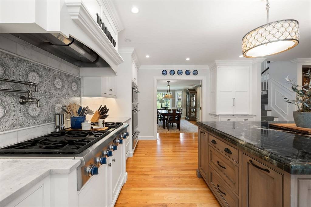 Kingston, MA 02364,27 Rosewood Dr