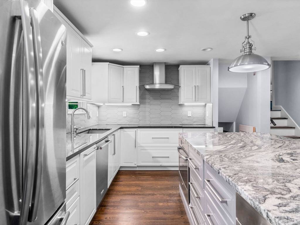 Dedham, MA 02026,8 Karen Pines Street