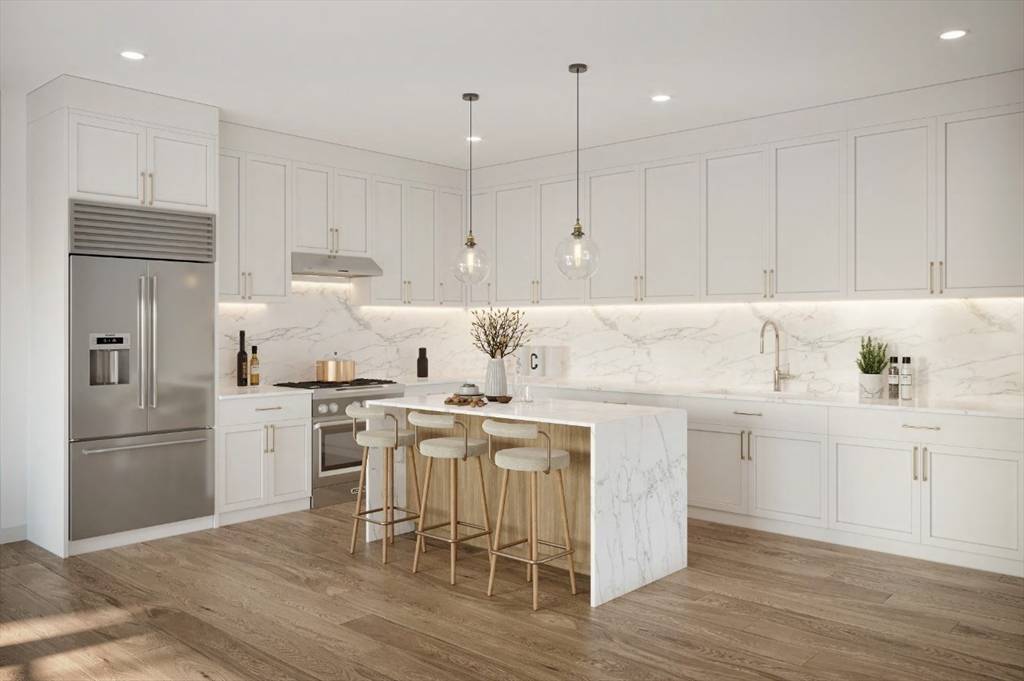 Franklin, MA 02038,90 E Central St #104