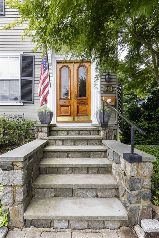 Marblehead, MA 01945,28 Maverick Street