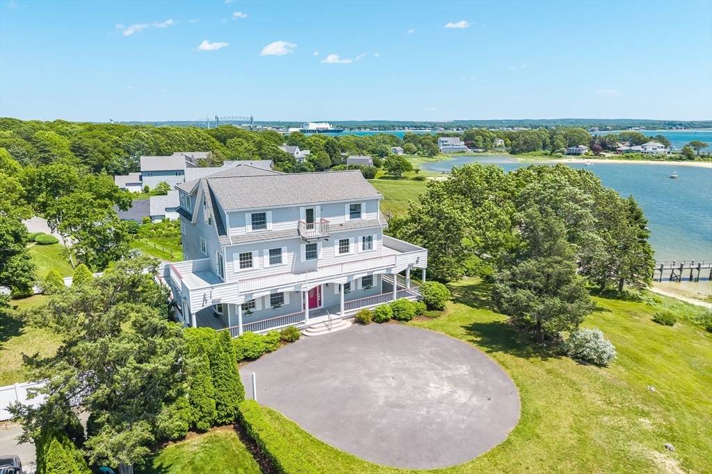 Wareham, MA 02532,12 Groveland St