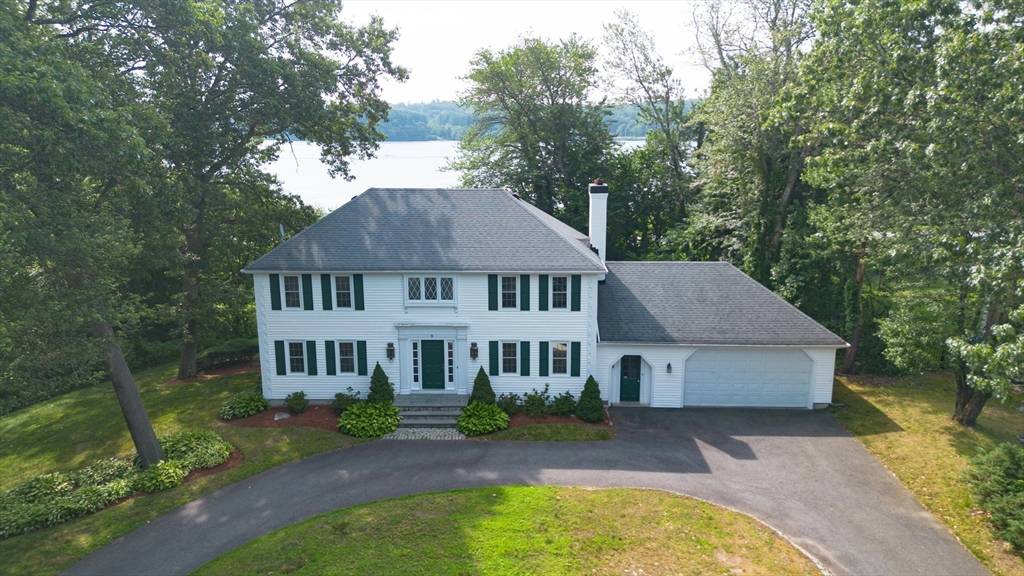 Southborough, MA 01772,13 Macneil Drive #1