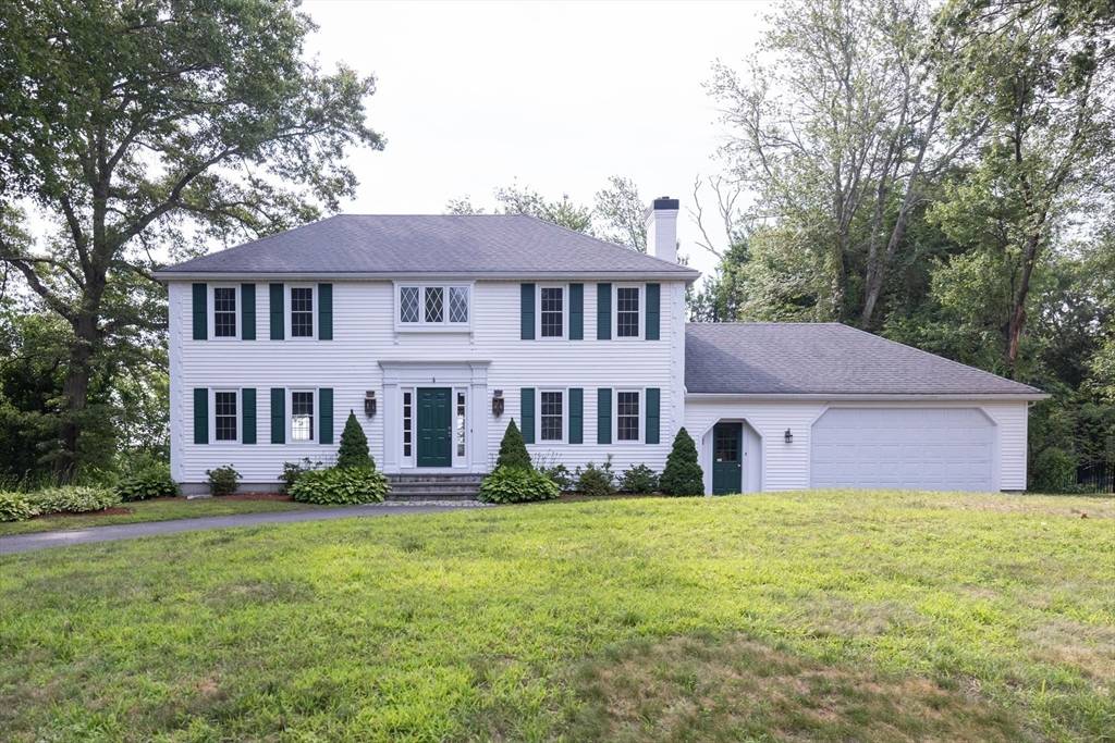 Southborough, MA 01772,13 Macneil Drive #1