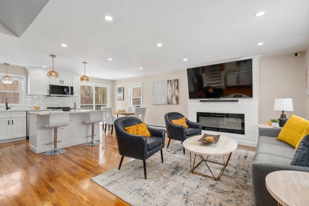 West Bridgewater, MA 02379,76 Bedford St