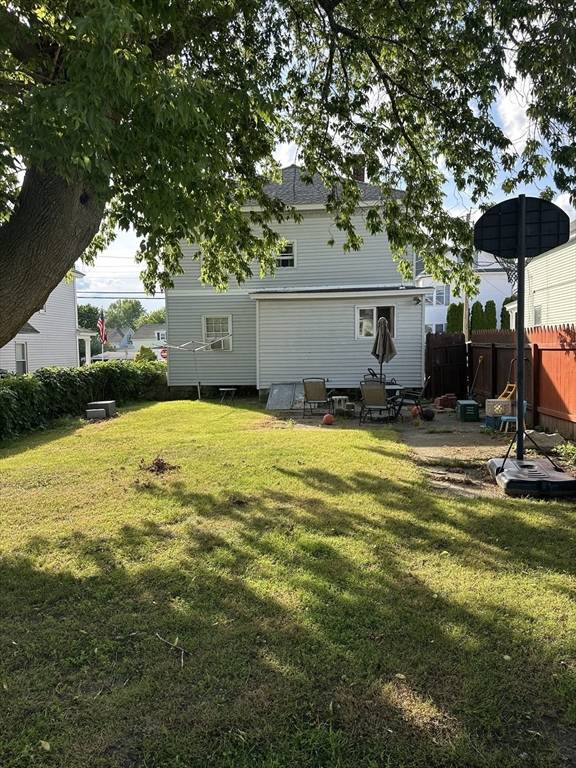 Lowell, MA 01850,27 Bunker Hill Avenue