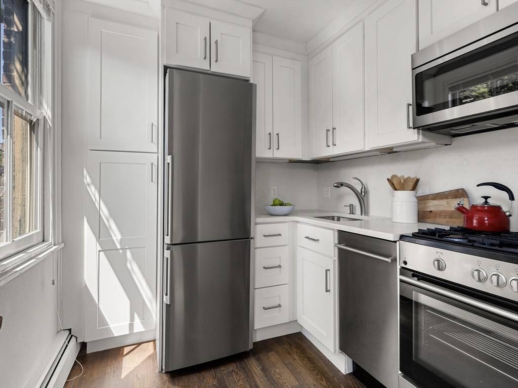 Boston, MA 02116,35 Lawrence St #4