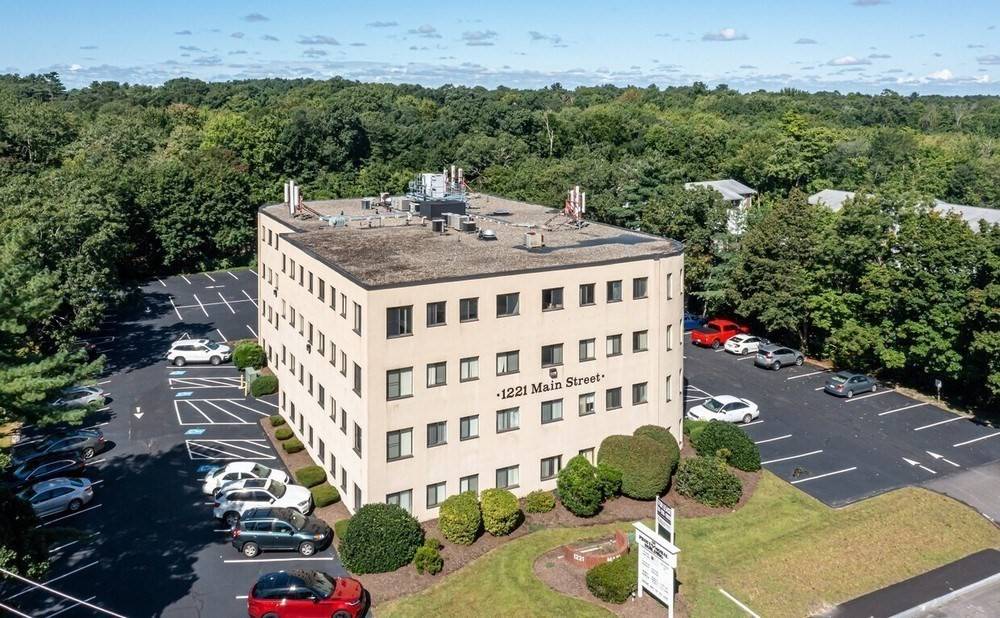 Weymouth, MA 02190,1221 Main St