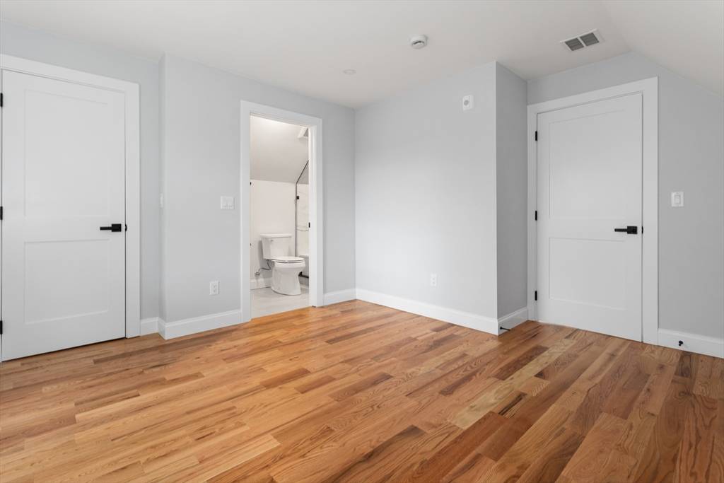 Somerville, MA 02144,36 Burnside Ave #3