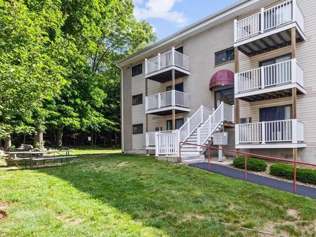 Marlborough, MA 01752,336 E Main St #20