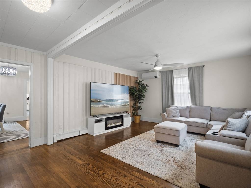 Ware, MA 01082,58 W Main St