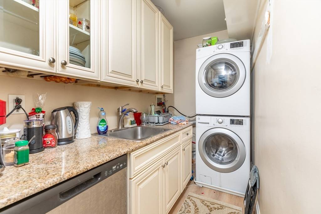 Boston, MA 02122,67 Whitten St #2