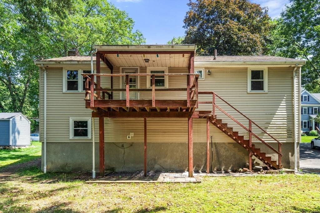 Lexington, MA 02421,37 Freemont St