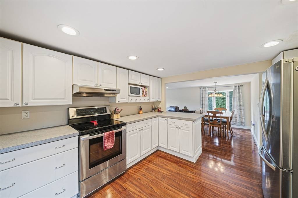 Weymouth, MA 02189,914 Pleasant St