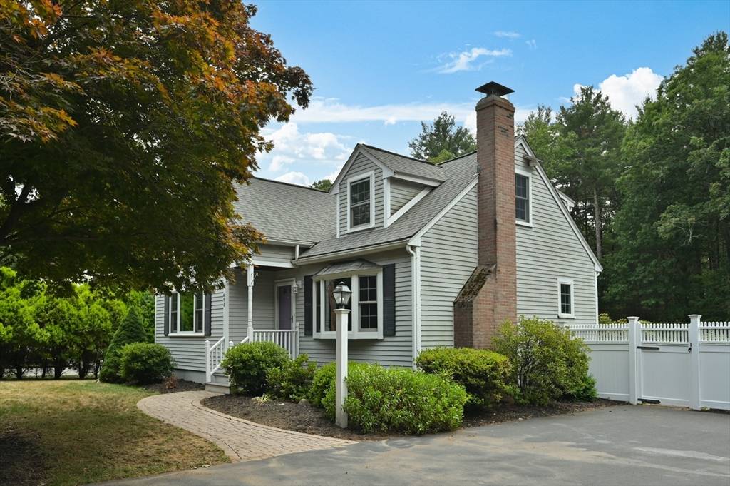 North Reading, MA 01864,498 Park St