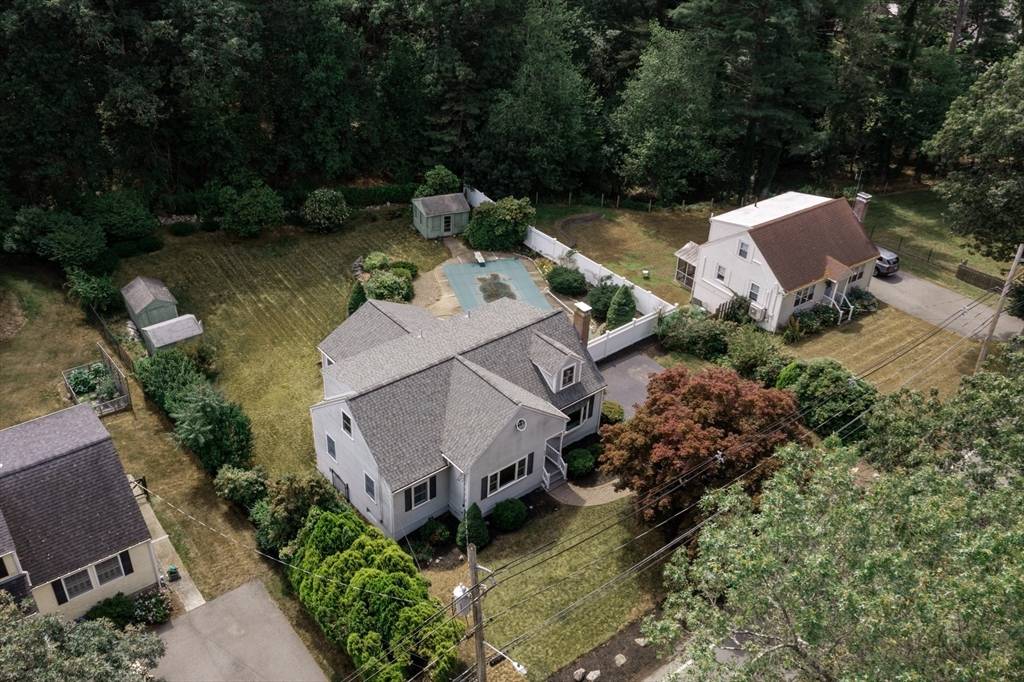 North Reading, MA 01864,498 Park St
