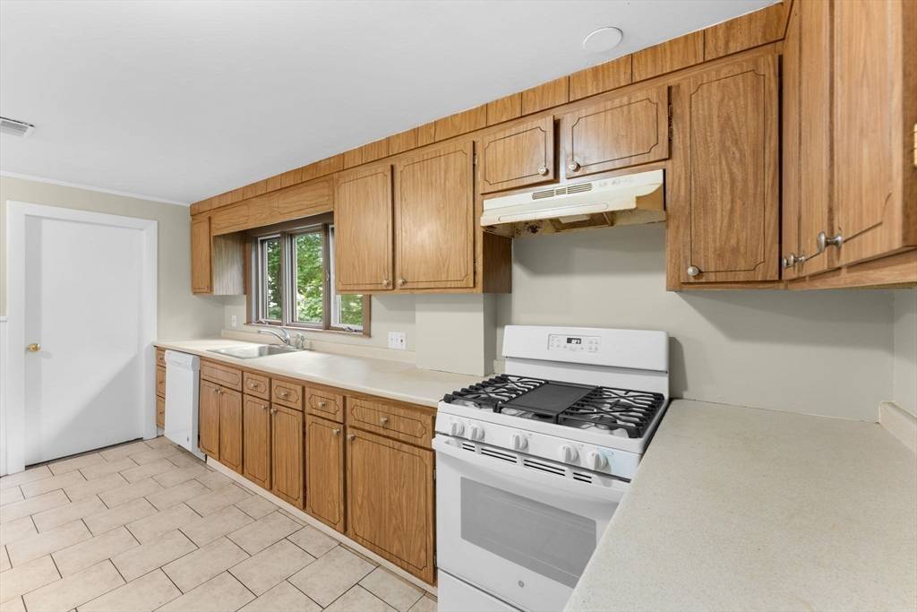 Winthrop, MA 02152,45 Highland Ave #3