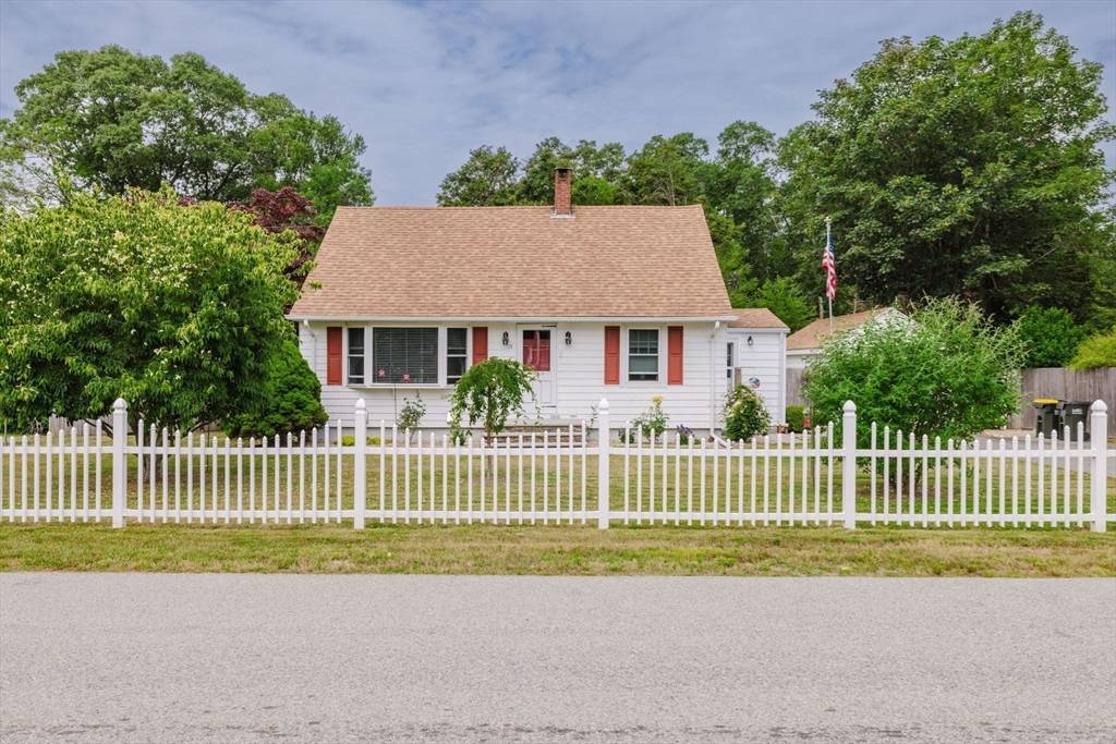 Westport, MA 02790,15 Truman St
