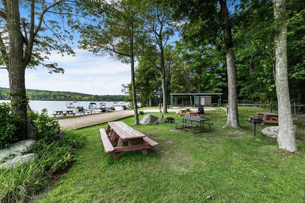 Douglas, MA 01516,68 Birch Hill Rd