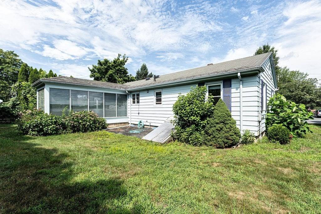 Haverhill, MA 01832,12 Strathmore Road