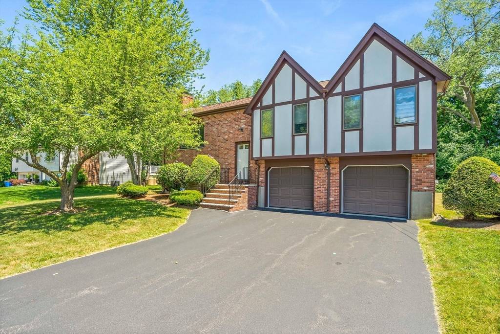 Randolph, MA 02368,36 Bittersweet Ln