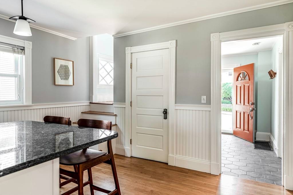 Beverly, MA 01915,10 Mckinley Ave