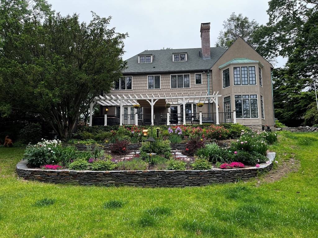 Swampscott, MA 01907,455 Puritan Rd